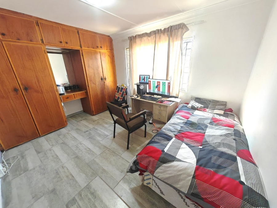 10 Bedroom Property for Sale in Brandwag Free State